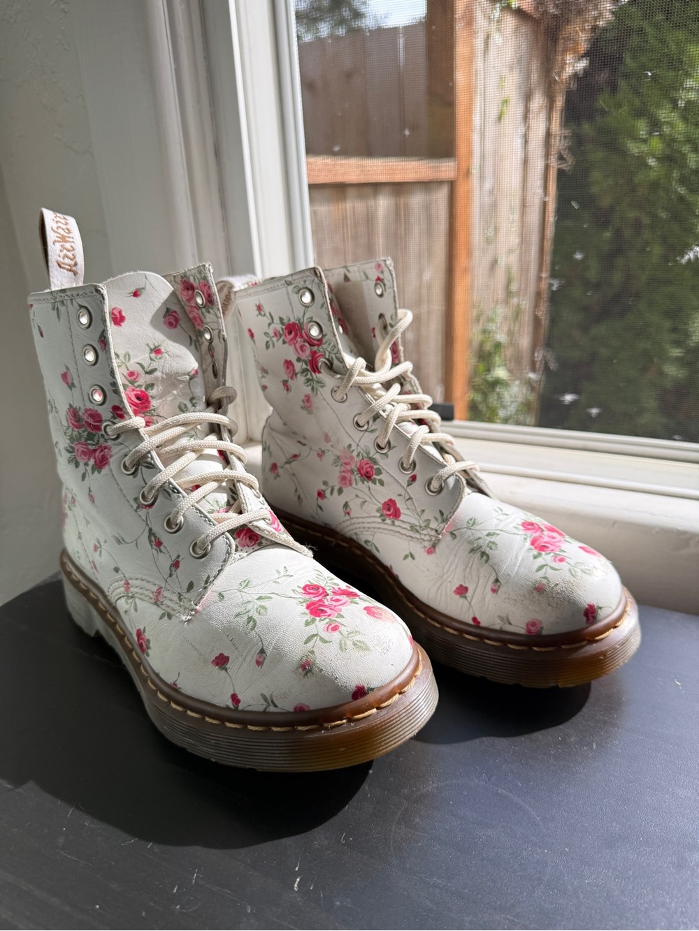 Dr. Martens 1460 Rose Floral White Combat Boots